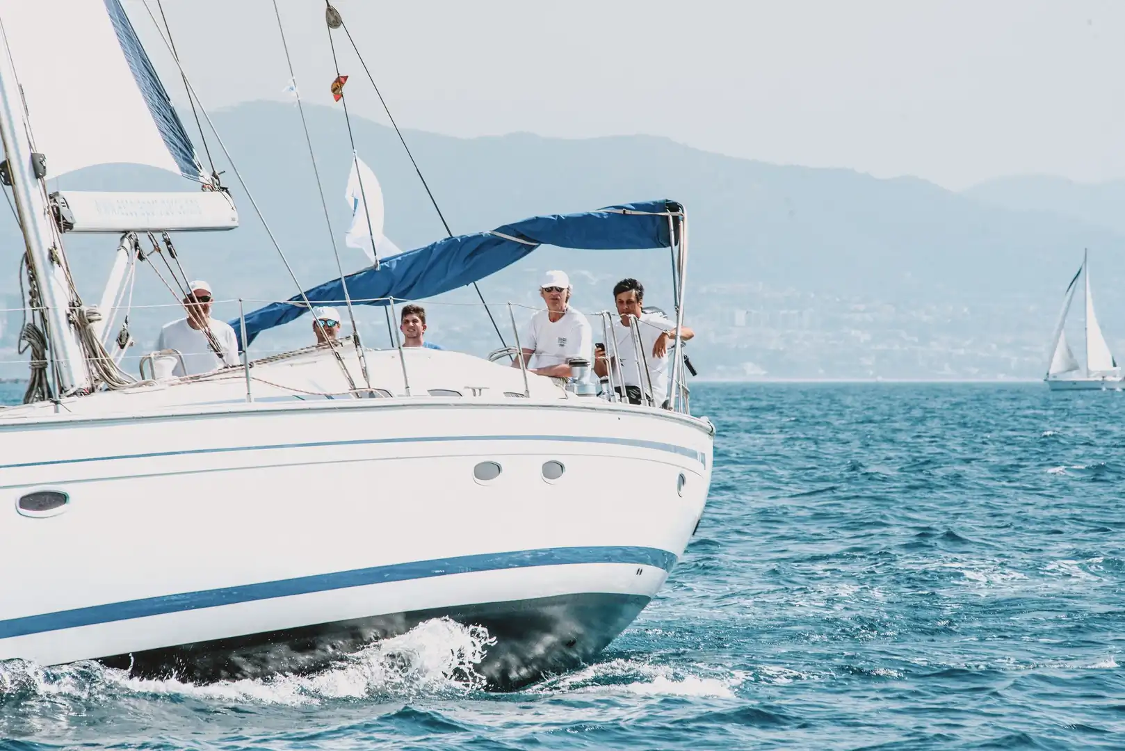 City Skyline en barco en Barcelona