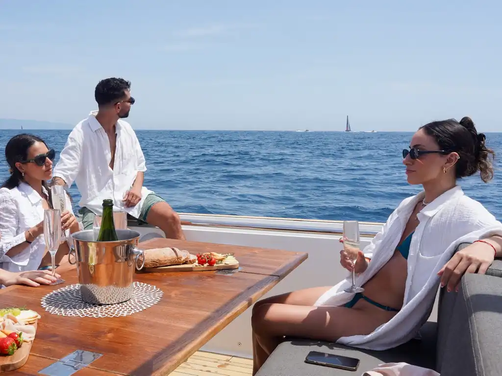 Alquiler de velero Lancha Ocean en Barcelona - imagen 3