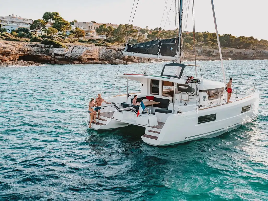 Lagoon 40 Catamaran sailboat rental in Barcelona - image 5