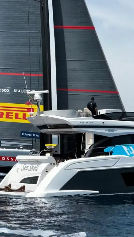 Sailboat rental Azimut 53 Sea Shell Motor Yacht in Barcelona - Aria.Image 9