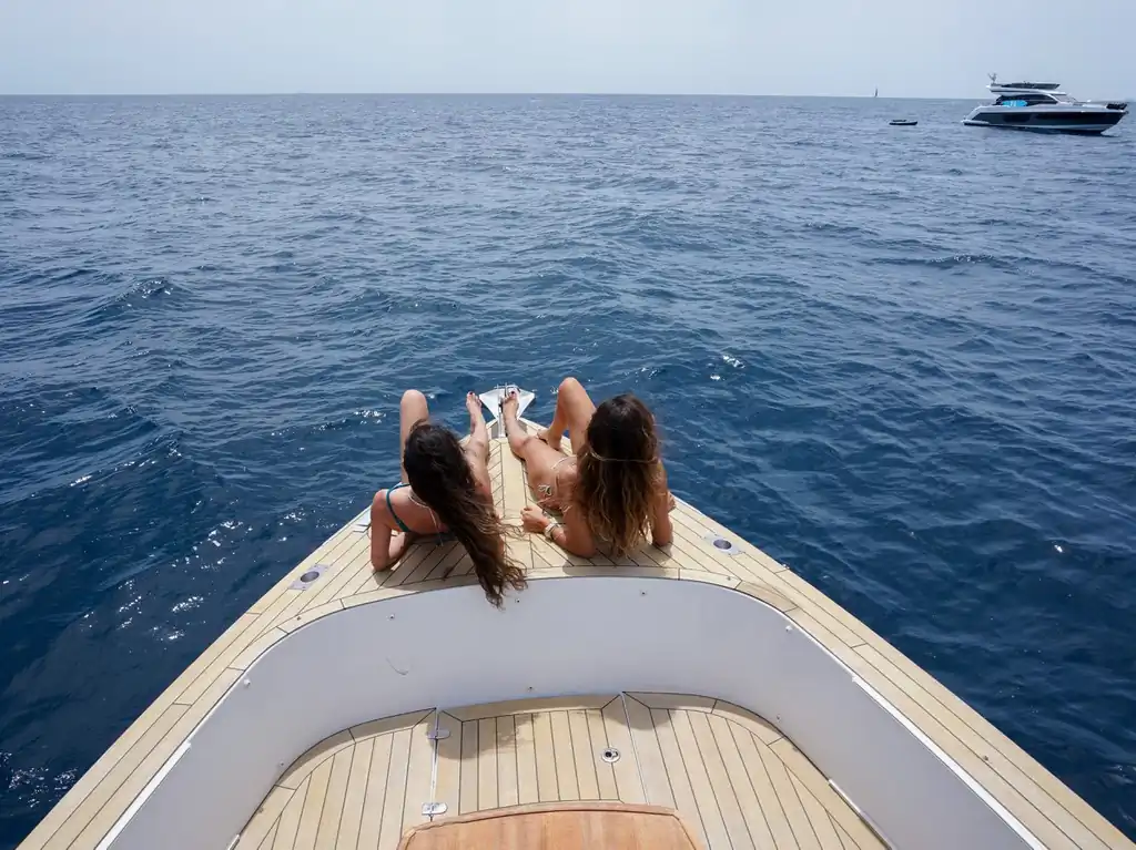 Alquiler de velero Lancha Offline en Barcelona - Aria.Image 2