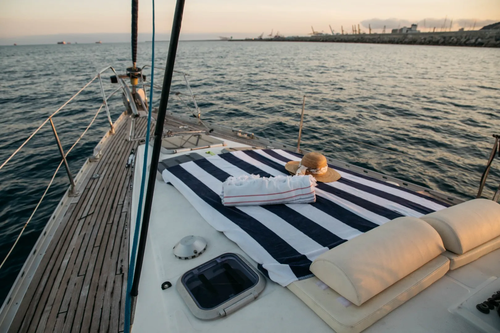 Klassische Segelbootfahrt In Barcelona - Aria.Image 3