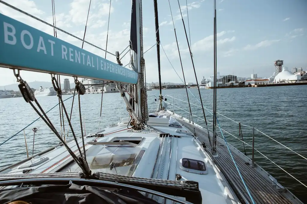 Sailboat rental Jeanneau Sun Odyssey 45 Barefoot Sailboat in Barcelona - Aria.Image 4