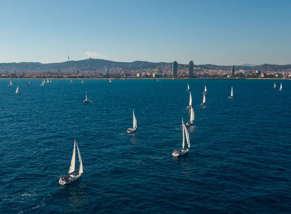 Paseo En Velero Al Atardecer En Barcelona Con Musica En Vivo By Aperol - imagen 3