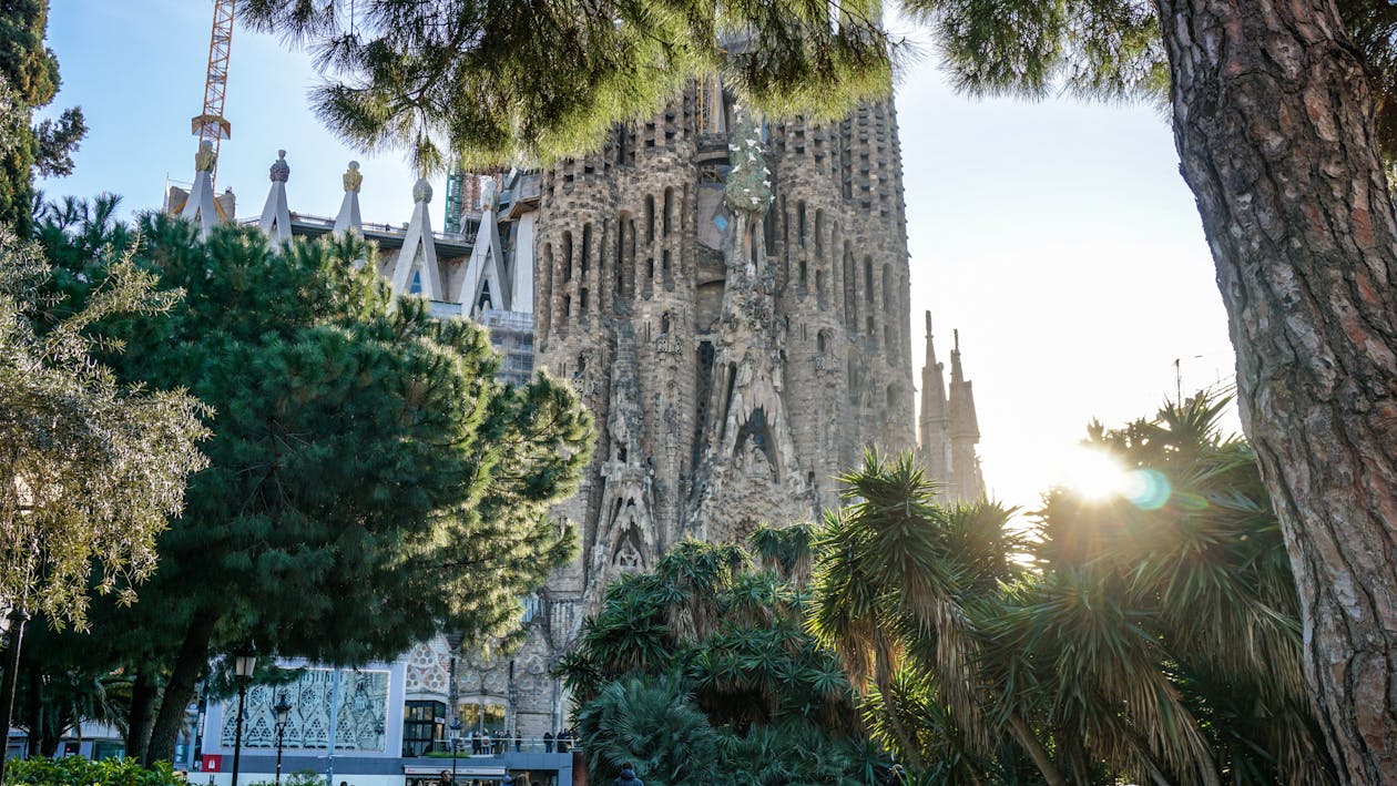 Learn about the history of the Sagrada Familia